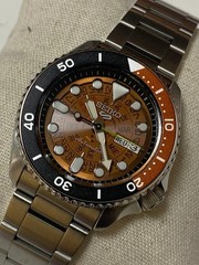 Seiko 5 Sports SRPJ47K1 45.6x22mm Calendar Extra Links Included Automatic Mens