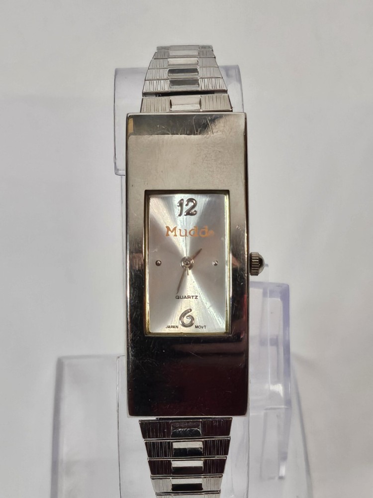 NOS Mudd MD102-258 Petite Chrome Silver Tone Ladies Watch New Battery Running