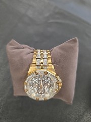Bulova Crystal Silver Dial Yellow Gold-tone Men’s Watch 98C126 With Extra Links