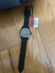 NWB Authentic Hugo Boss 1530018 Men Watch Quartz Black Red Dial Rubber Band 44mm