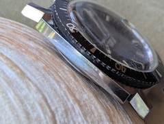 Vintage 1970’s De Luxe Diver w/Tachy Dial,Warm Patina,Red Date Wheel,Runs FAST