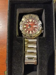 Heimdallr Men’s Automatic Sharky Ocean Monster Red Dial