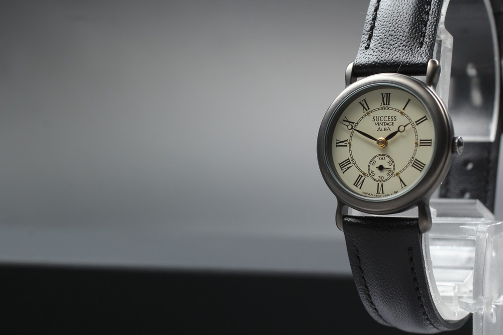 Vintage 1997 N MINT Seiko Alba Success V802-0040 Quartz Steel Womens Watch JAPAN