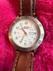 Wenger Swiss Military Mens Watch 79940 WR 100m Stainless Steel &Mineral Crystal