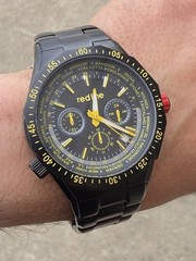 Red Line Men’s Chronograph Black Dial Yellow Accents Nice Watch! New Battery