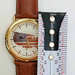 CC Watch Unisex 7.5″ Wrist Gold Tone USA Flag Airplane Seconds Hand Quartz WORKS