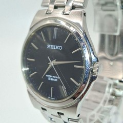 SEIKO Quartz Watch, Black Dial, 5 BAR, 7N01-0DM0