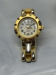 Capezio Women’s Gold Toned Bracelet Band Analog Watch New Battery