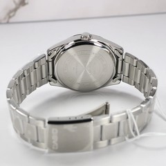 Casio Men’s Vintage White Dial Stainless Steel Quartz Watch MTP-1302PD-7A1VEF