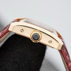Cartier Tank Divan 18k Yellow Gold 31.5mm x 25.5mm quartz Watch W6300356 (2601)