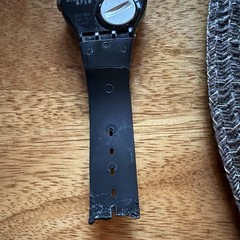 Swatch 1986 Lucretia GB126. Needs new strap. Works with battery.