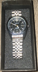 KASRLUO Men’s Analog Quartz Wristwatch Black Dial Date Silver Bracelet 40mm