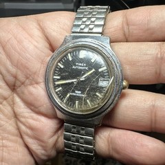 Works Vintage Timex Viscount Automatic Day/Date Mens Watch 37mm- Need Crystal