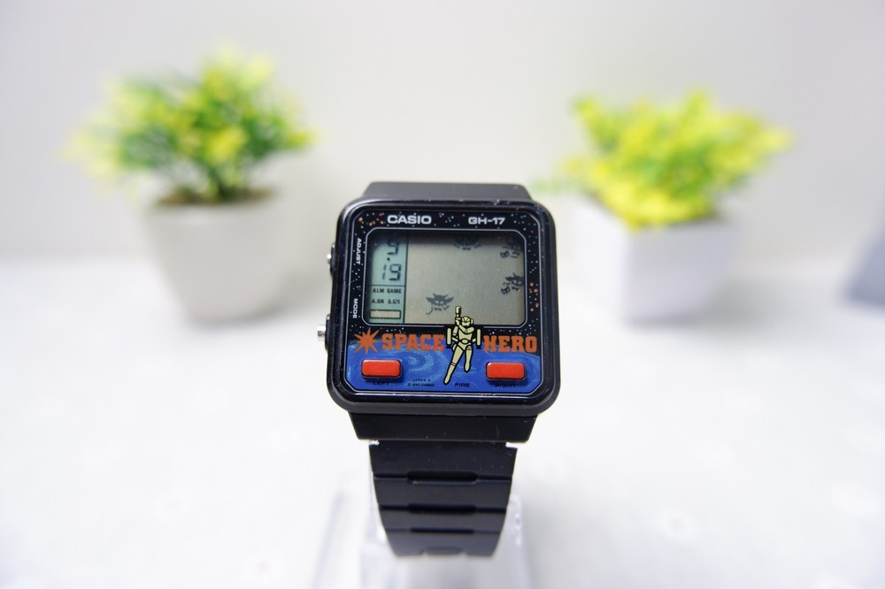 Rare Vintage Casio GH-17 Space Hero Game Watch 80s [For Parts Repair No Sound]