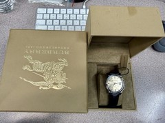 Burberry BU9011 The City Gold Dial Brown Leather Strap Watch New Needs a Battery