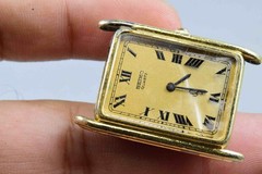 Vintage watch Seiko Gold Plate 43 3380 Roman Numeric Men Quartz Tank 25mm