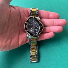 Classy Y2K 2000s Vintage Minimalist Warped Oval Retro Stainless Steel Watch