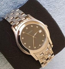 Gucci 5500M Men’s Watch with Diamond Hour Markers (A270)