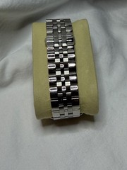 Victorinox Swiss Army Men’s Watch 40mm Silver Tone SS Bracelet Quartz 241801