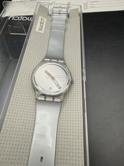 NEW Swatch Watch MOMA SILVER GZ406D Special Collection Limited Edition 2000