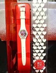 NEW🚨 Swatch TENDER PRESENT GZ300 34mm Valentines Special Watch