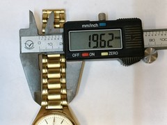VINTAGE CITIZEN QUARTZ CREAM DIAL JAPAN MEN’S WORKING CONDITION