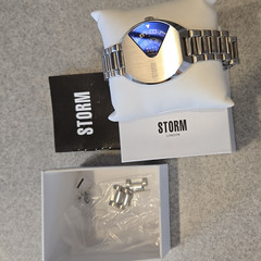 STORM Vadar Special Edition Men’s Quartz Blue Dial SS Watch. (Battery Has Died)