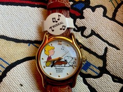 Vintage Armitron Snoopy Musical Quartz Watch 1994 – Peanuts Schroeder