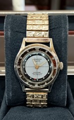 Vintage Harvester De Luxe Swiss WYX 1 Jewel Mechanical 33mm Watch 10K RGP