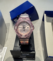 Casio Quartz Analog Diver Watch 100m Pink Resin 42mm Rotating Bezel Date Box