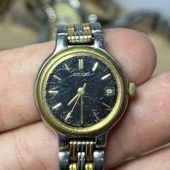 Lot of 20 Vintage Women’s Watches Needs Batteries- Condition Varies been stored