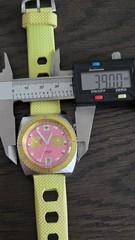 Zodiac Sea Dragon Chronograph Pink Yellow Swiss Quartz Mens Diver Watch ZS2922