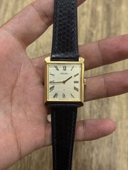 Vintage Seiko 2220-3190 Manual Wind Gold Tone Rectangular Roman Dial Watch