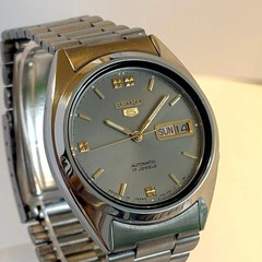 SEIKO 5 Automatic 17 Jewels Day Date Men s Wristwatch Running From Japan