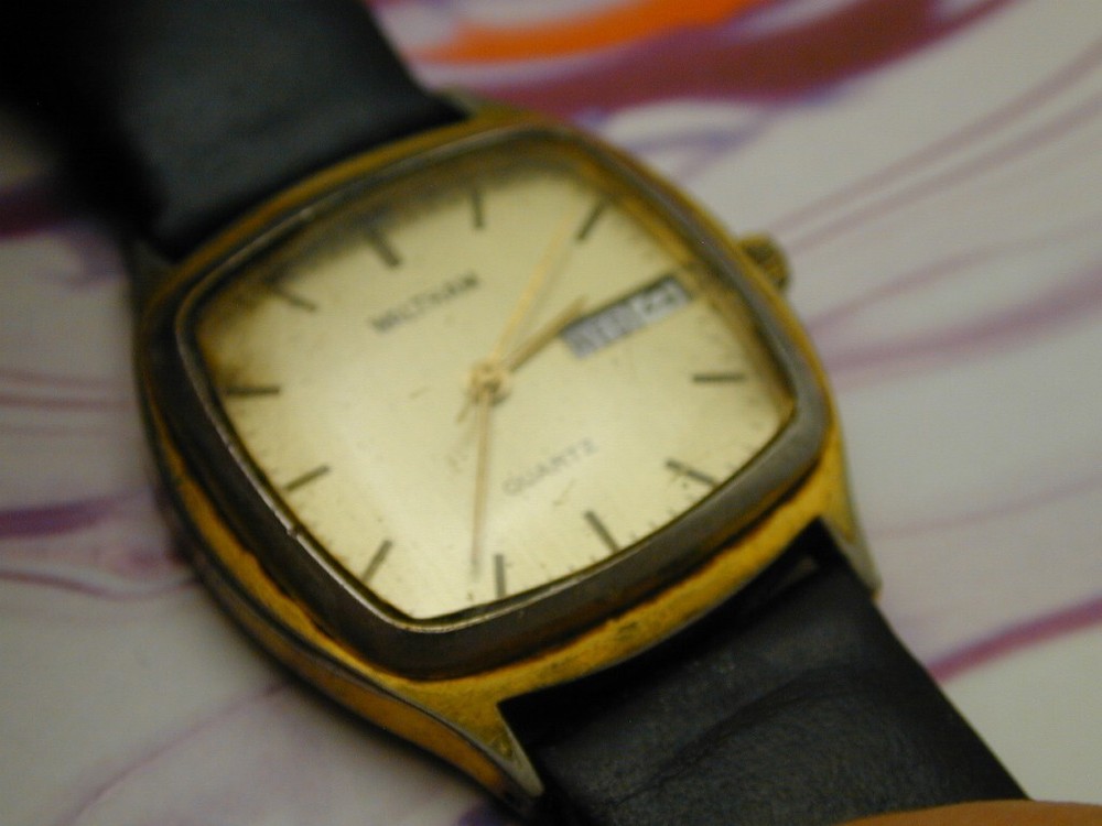 WALTHAM Q WATCH AS PICTURED, NEW BATTERY RUNS PERFECT