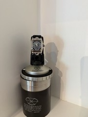 Reactor Fusion 97201 Quartz 100m Black Dial Silver Square leather. NEEDS BATTERY