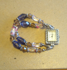 Vintage Swap Quartz Japan Mvm’t. WF-50 Double Beaded Stretch Band Ladies Watch