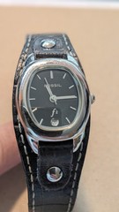 Vintage Fossil F2 ES9729 Women’s Watch | Oval Silver Tone Case