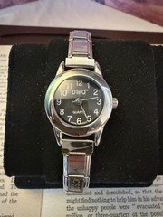 D’linQ Women’s Quartz Analog Wristwatch Black Dial Silver Bracelet Arabic Round