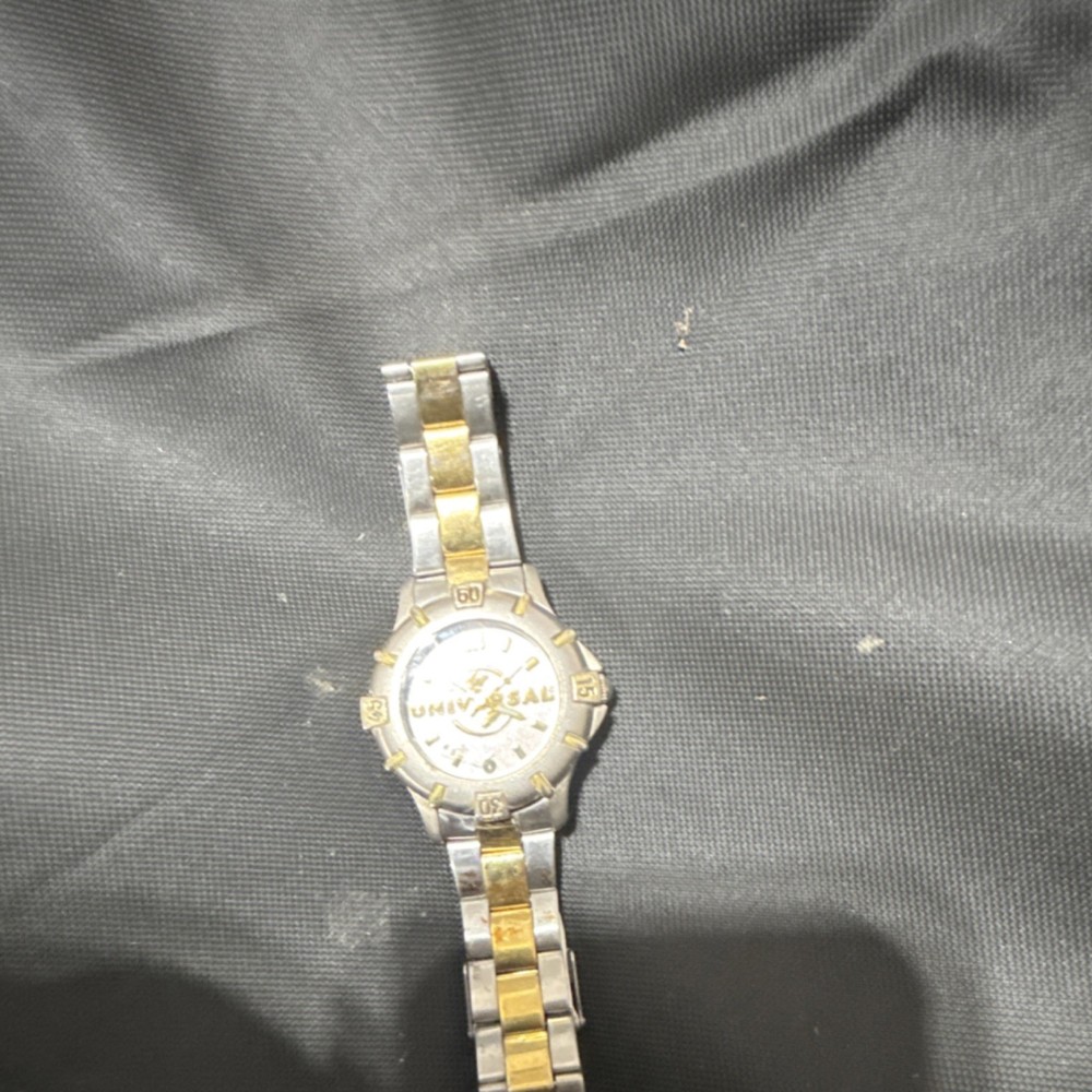 Universal Two-Tone Metal Bracelet Analog Wristwatch Silver Gold Fold-Over Clasp
