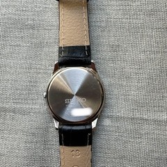 SEIKO 7N01 7141 Wristwatch Quartz Timepiece Ivory Dial Black Band 18mm