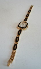 Number Dial Geneva Party Women’s Black & Gold Finish Bracelet Fashion Watch