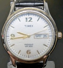 Vintage Timex Indiglo Day/Date Watch Two-Tone Gold/Silver Black Leather Strap