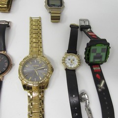 Vintage & Modern Wrist Watch Lot of 29 Armitron Indiglo Apple Watch Fossil 3 lbs