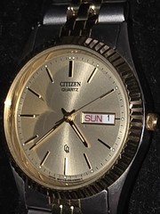 Vtg Citizens Two Tone Stainless Steel CQ President 6100 ECO Day Date Watch w/Box