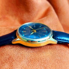 Soviet Vintage Men’s Watch Sekonda Soviet Wristwatch 18 Jewels Black Dial