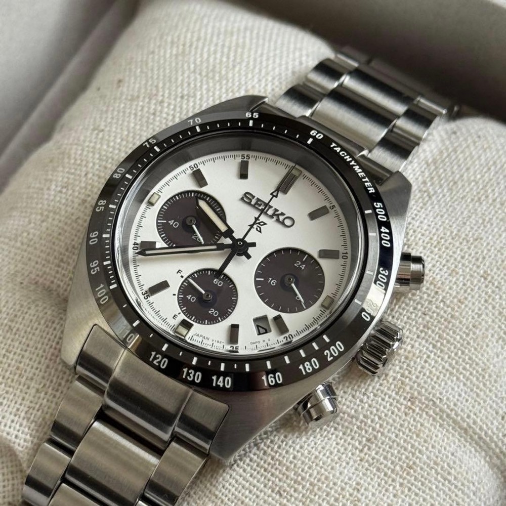 Seiko Prospex Speedtimer SBDL085 Panda Solar Chronograph