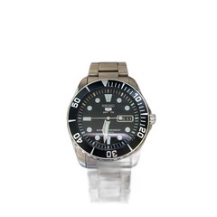 Seiko 5 Sports Automatic Diver’s Watch SNZF17J1 Pre-owned – Good
