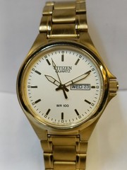 VINTAGE CITIZEN QUARTZ CREAM DIAL JAPAN MEN’S WORKING CONDITION