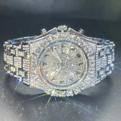 Mens Luxury Diamond Watch Iced Out Luminous Quartz Shiney Wristwatch